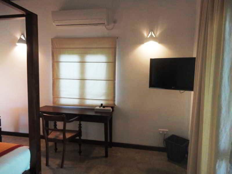 Roman Lake Ayurveda Boutique Resort - Level 1 Certified Ахунґалла Екстер'єр фото