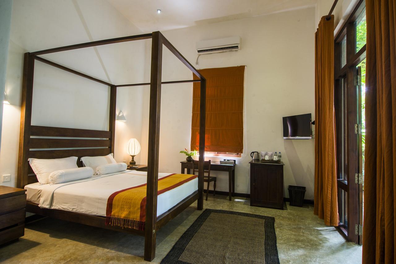 Roman Lake Ayurveda Boutique Resort - Level 1 Certified Ахунґалла Екстер'єр фото